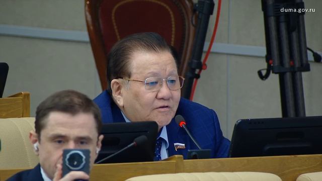 Тумусов задал вопрос о выплатах совершеннолетним детям погибших военнослужащих