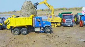 КАСПЕР -1 Игрушки_Грузовые машины_трактора_Самосвалы_ДТП_.mp4