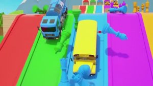 Мультики для детей Веселая трасса разных цветов Футбольные мячи-сюрприз для покраски автомобиля