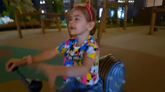 видео обзор который нашли в архиве 😃 год назад Алиса показывала эту площадку ♥️🛝☀️