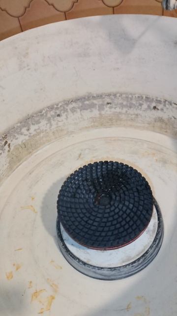 Взялся за работу полирнуть кучу агатов.