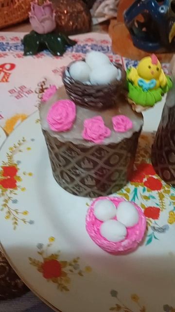 Мои домашние куличи быстрые, как я говорю: для ленивых и украшения, делаю сама из шоколада украшения