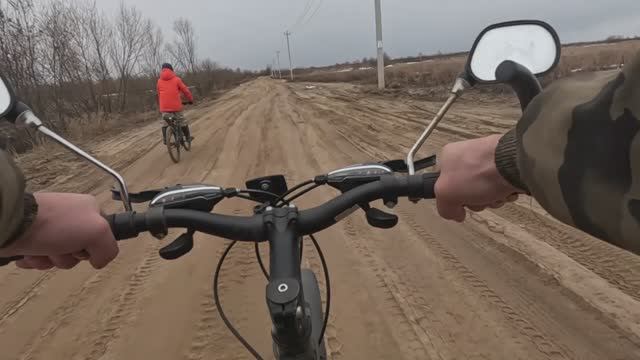 Кенворт - Т660. Не дальнобой. Катаемся на велосипеде. Разборка бани. Готовлюсь к сплаву.