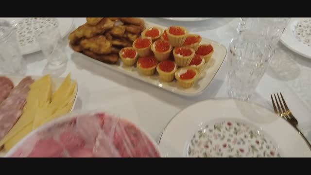 На дне рождении у дочери.