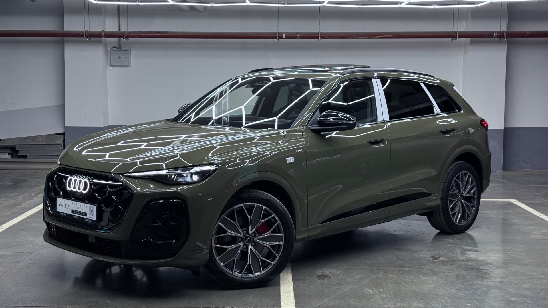 Обзор новой Audi Q5L в невероятном цвете хаки!