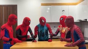 5 КРАСНЫХ ЧЕЛОВЕК-ПАУКов  Братья Нет-нет-нет, сегодня КРАСНЫЙ ДЕНЬ КРАСНОГО ЦВЕТА Красная еда Красны