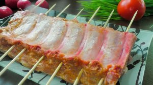 Нанизываю РЁБРЫШКИ на шпажки чтобы приготовить вкусный УЖИН!