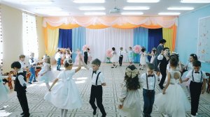 Детский вальс на Выпускном в саду - пишите какой танец хотите лицезреть в следующий раз