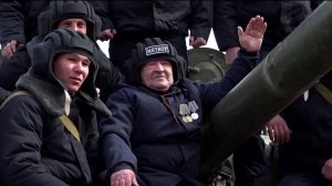 Легендарному танкисту и ветерану ВОВ Габдрауфу Гарееву исполнилось 100 лет