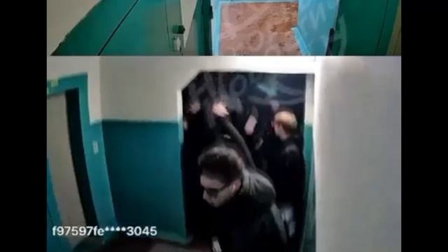 Пьяные подростки угрожали расправой жителям многоэтажки в Братске.