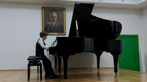 Жак Ибер "Маленький белый ослик"