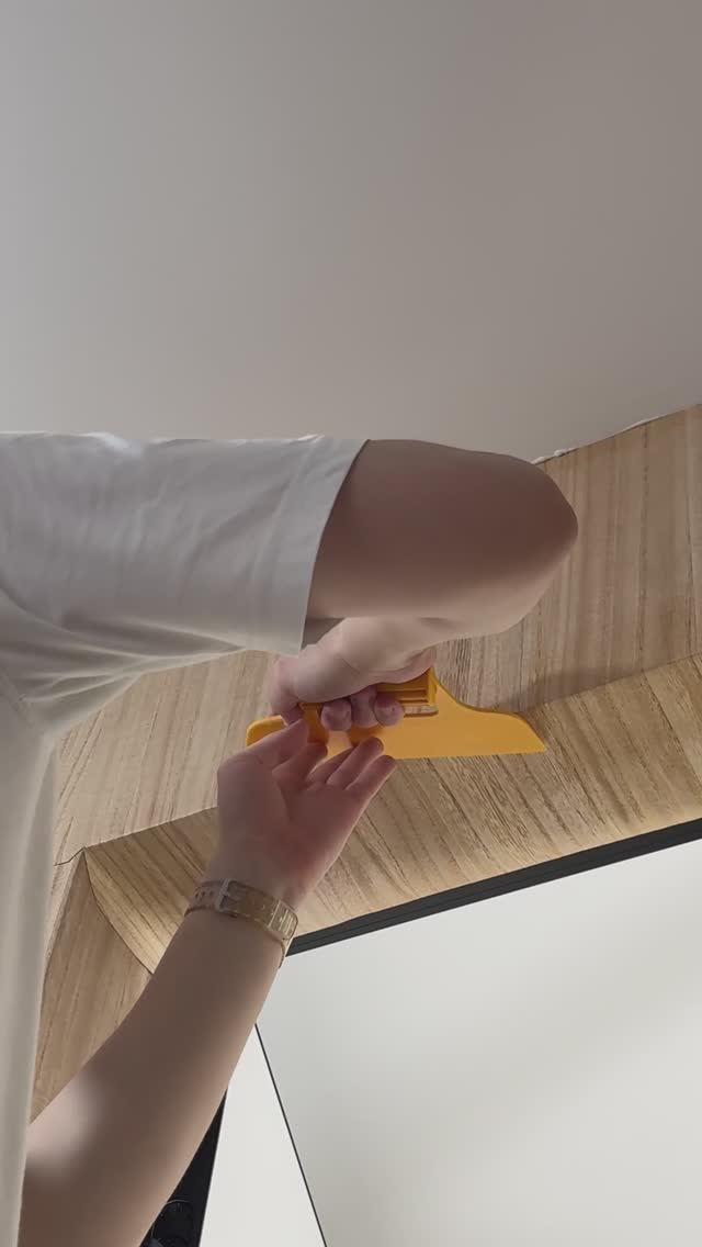 КЛЕБЕН | Поклейка шпонированных обоев на радиусной стене и скрытой двери