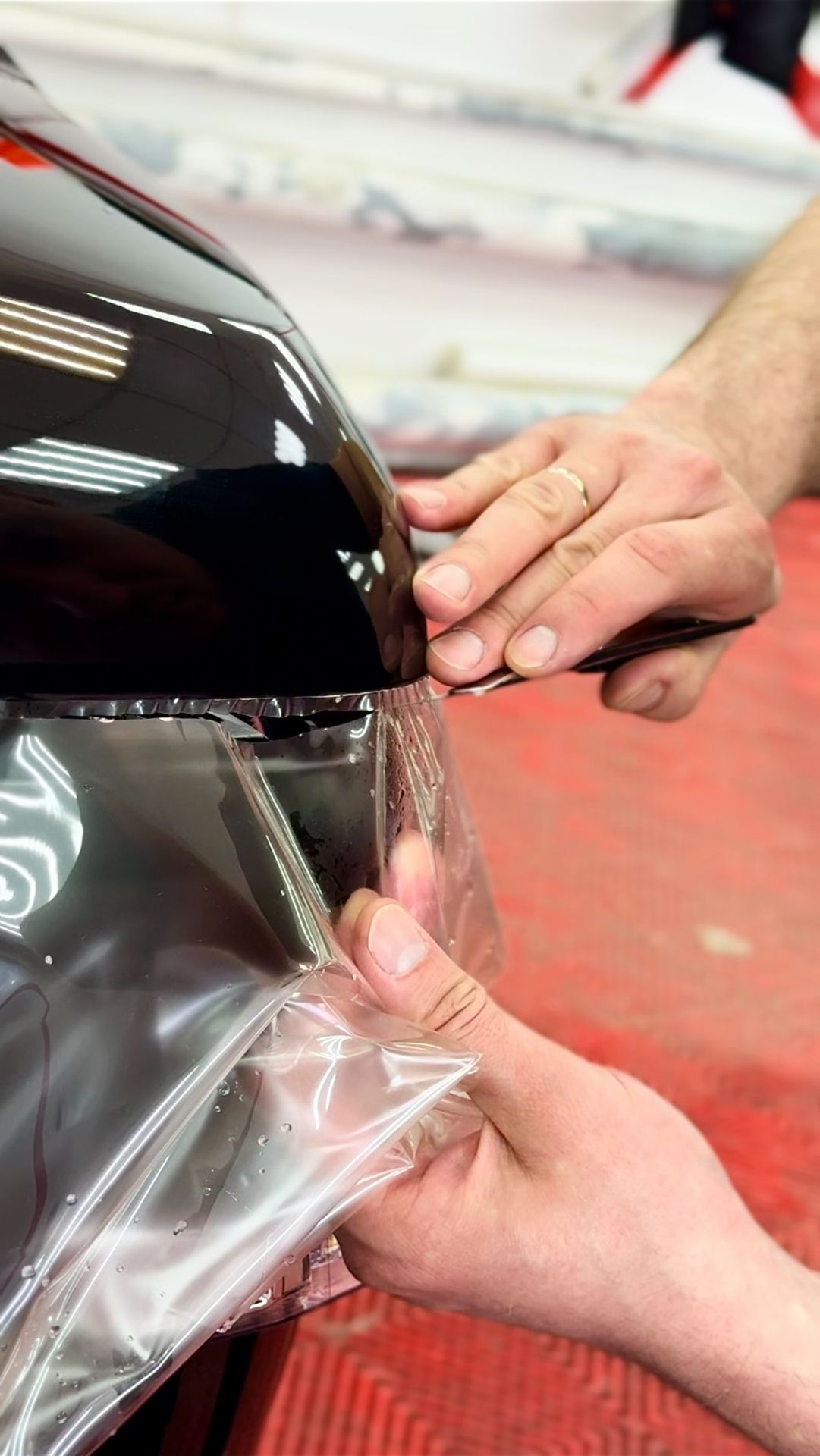 Оклейка передней части и зон риска TANK 300