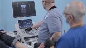 Беседа старых и ненужных врачей о современной медицине.