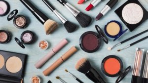 Косметичка апреля