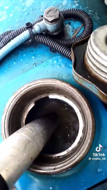 как правильно заправлять машину