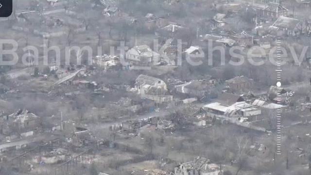 1442 гв мсп расчетом Д-30 разобрали в щепки укрытие вместе с живой силой ВСУ.