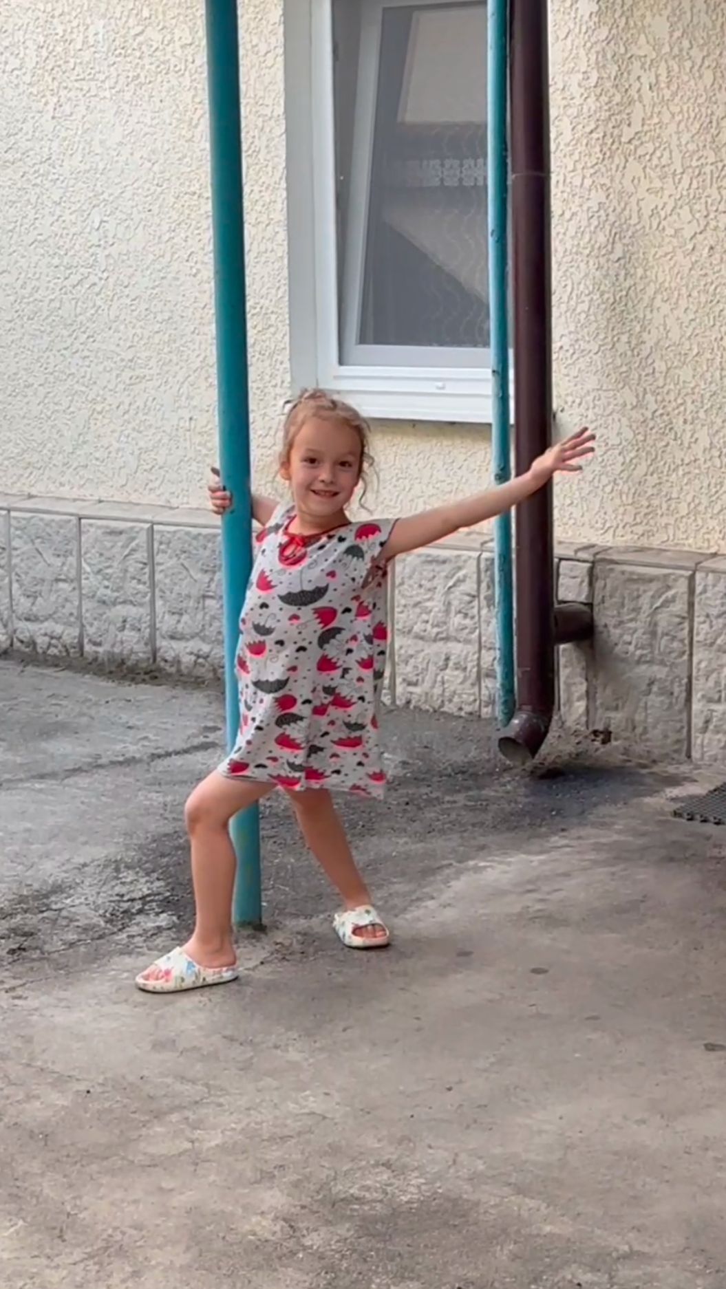 Арина поёт про Серебряное и Золотое