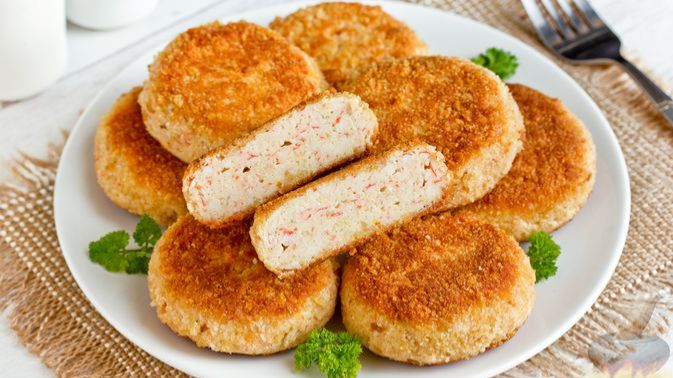 НЕЖНЫЕ КОТЛЕТЫ ИЗ КРАБОВЫХ ПАЛОЧЕК
