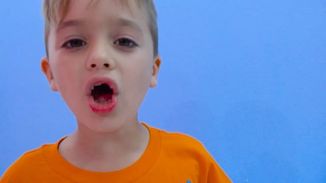 Ники и Крис - любимые истории с младшим братом