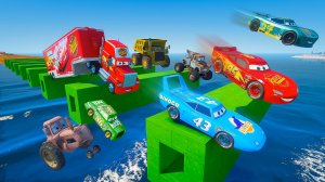 Молния МакКуин и Друзья - Челлендж Cars McQueen VS  Кинг Монстр Трак Мэтр Мак Мисс Фриттер Колоссус
