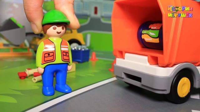 Видео для детей -Игрушечные мультики про машинки - Скорая помощь и Полиция спешат на помощь.