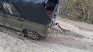 Дорога к Мангуп-Кале 2026.04.12 часть 4 (вытаскиваем застрявшего)