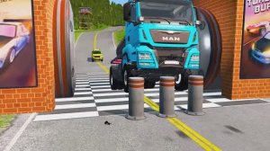 МАШИНКИ ТАЧКИ МОЛНИЯ МАКВИН НА ГРУЗОВИКЕ И ЯМЫ НА ДОРОГЕ 🏎️🚛🕳️