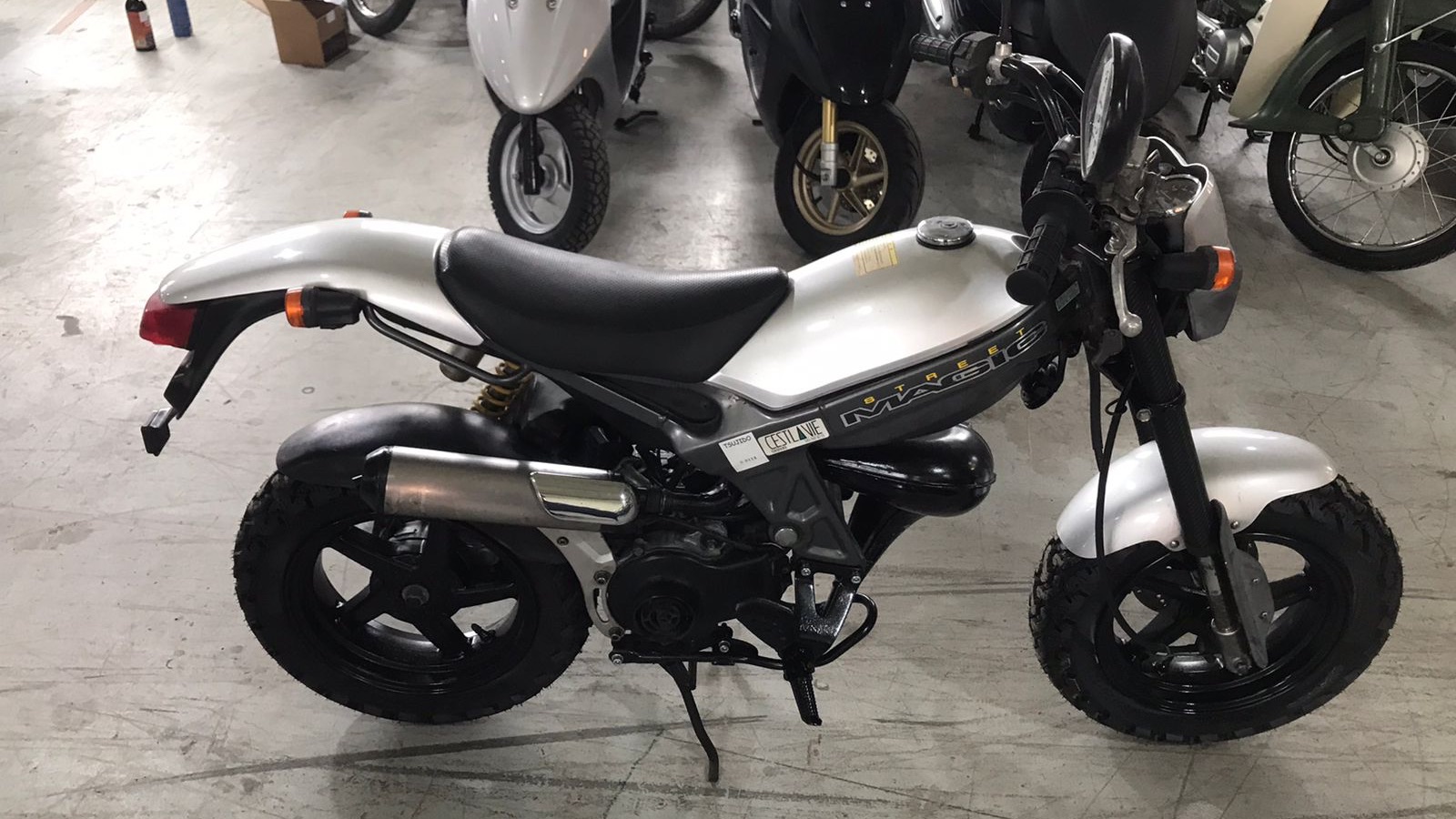 Suzuki Street Magic смотреть онлайн