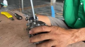 Двигатель Yamaha Enduro мощностью 25 л.с., изношенный временем и потерявший мощность