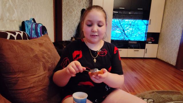 Пробую икру кальмара 🦑 😋😱