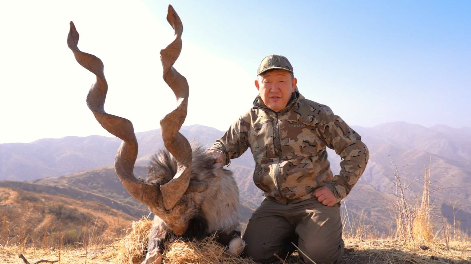 Охота в Таджикистане на бухарского мархура. Алексей Ким. Горные охотники.