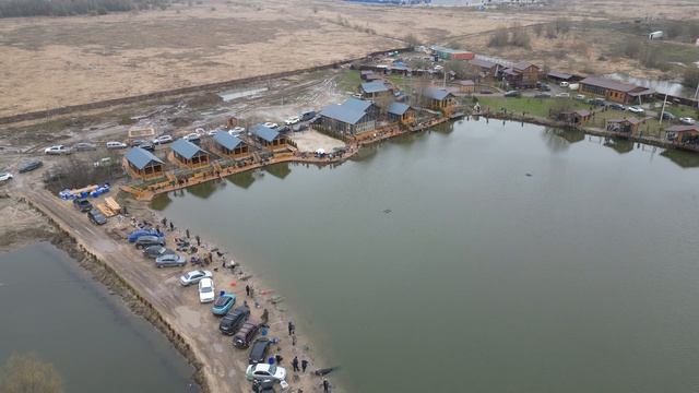 Обзор Рыболовного клуба Чайка о блатных местах и расположению зданий