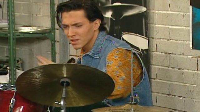 Элен и ребята 150 серия «За гранью» (сериал, 1992)
