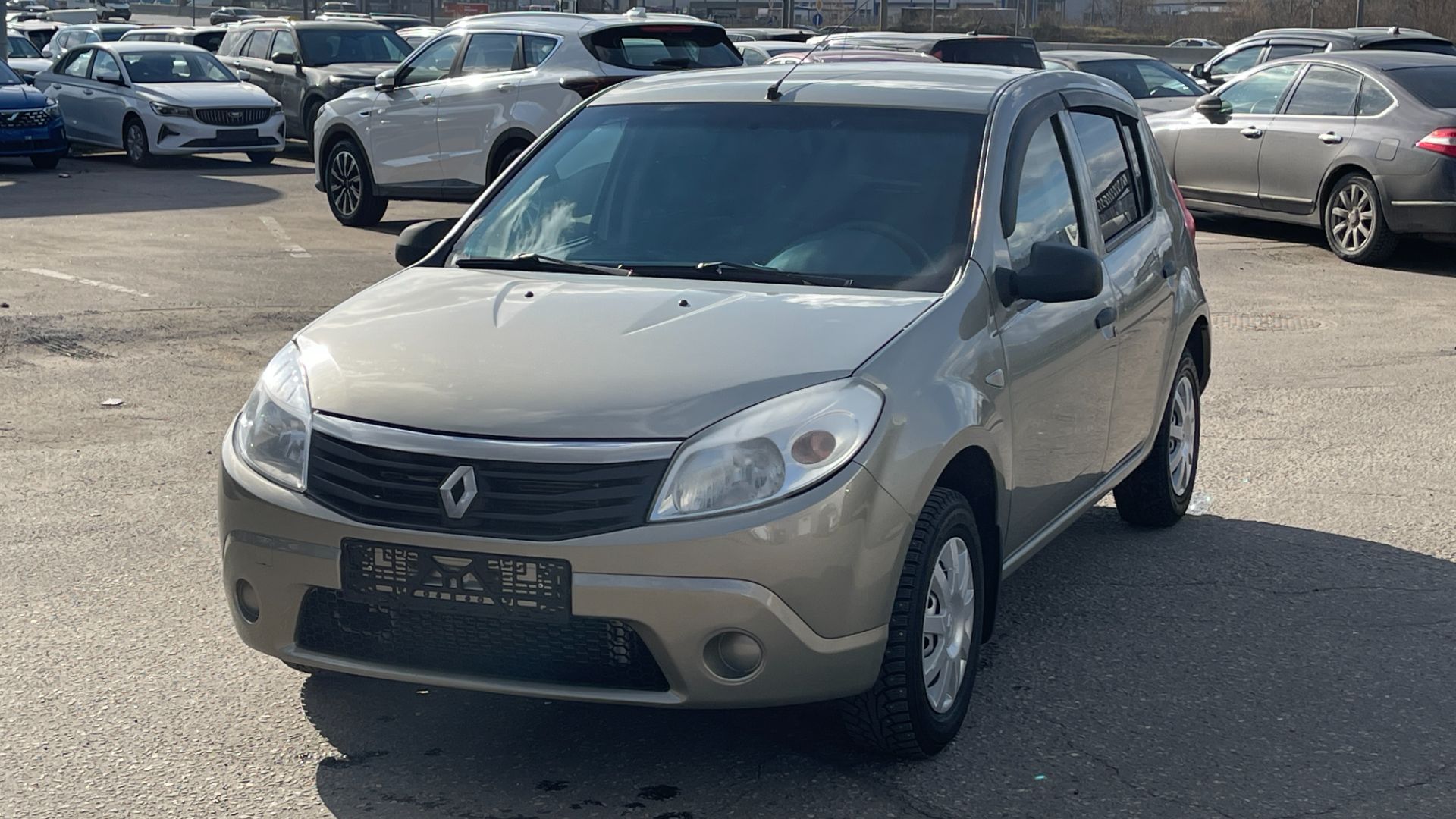 RENAULT SANDERO (2014)