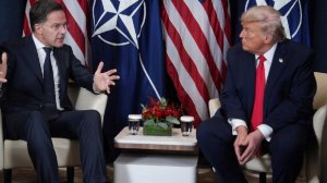 Захарова назвала отношения США и НАТО нездоровыми и призвала обратиться к Фрейду