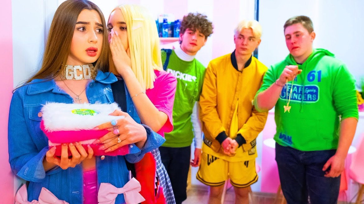 ДИАНА ЗАПУТАЛАСЬ!!! КАКОГО ПАРНЯ ВЫБРАТЬ ДЛЯ НОРМАЛЬНЫХ ОТНОШЕНИЙ? ДОБРОГО КРАСИВОГО ИЛИ КРУТОГО!!!