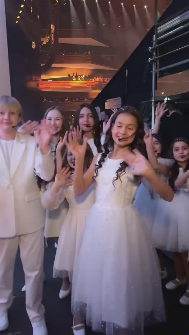 Бэкстейдж с концерта Ани Лорак, где выступал Хор Академии Игоря Крутого