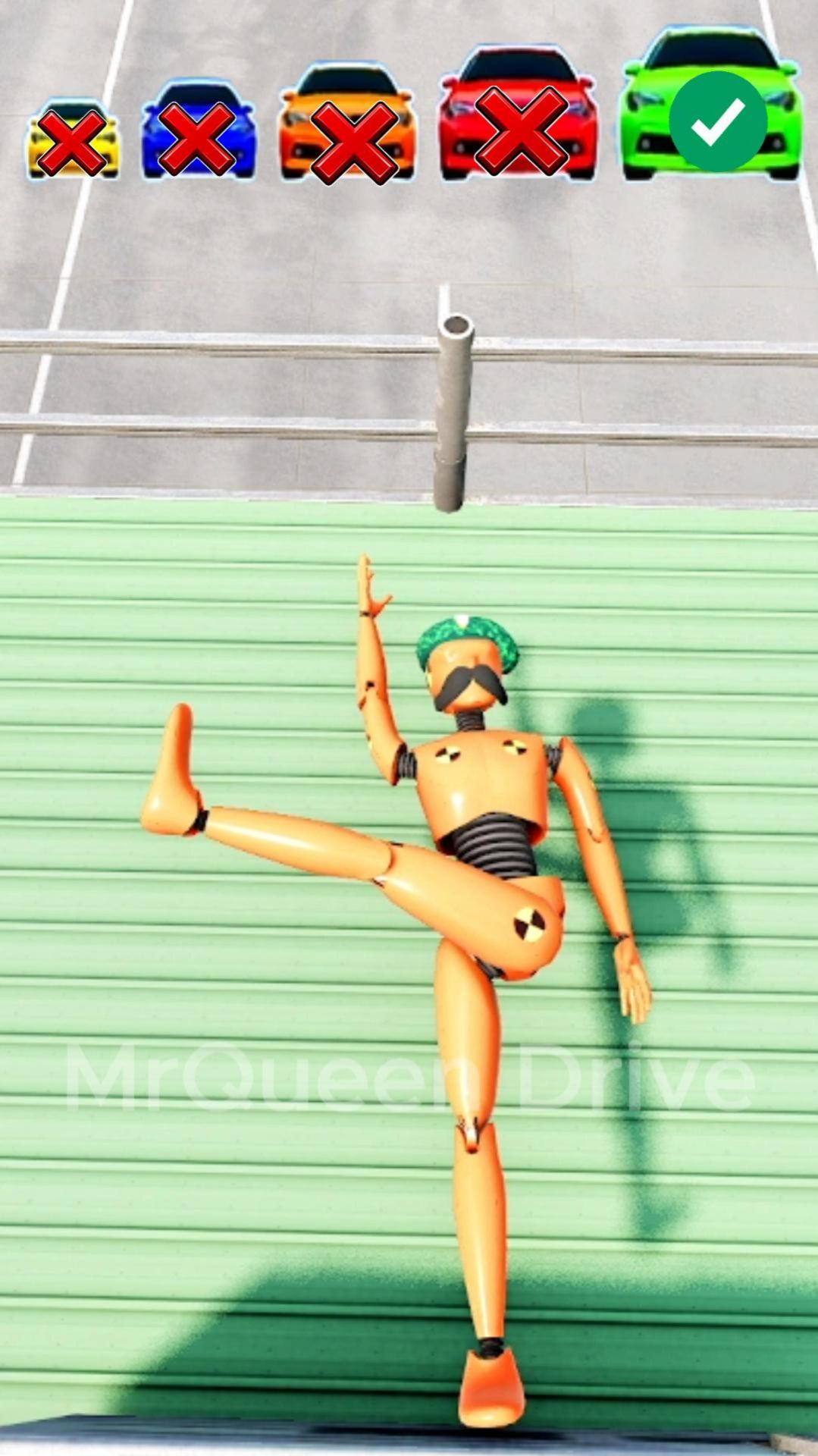 СБОЛЬШАЯ И МАЛЕНЬКАЯ МАШИНКА ПРОТИВ СОЛДАТА