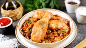 КУРИЦА с грибами и помидорами на сковороде!