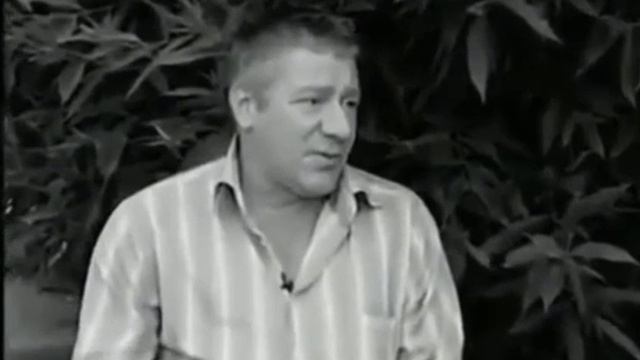 Замечательный артист.