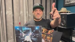 ШЕFF представляет виниловые пластинки "Посылка" и "Город Обмана"