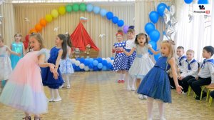 Красивый танец Выпускников в детском саду - а вы помните свой сад или школу, напишите в комментарии