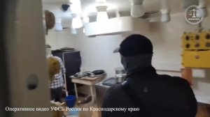 Повар из Новороссийска хотела уехать в Америку, а получила 13 лет за госизмену.