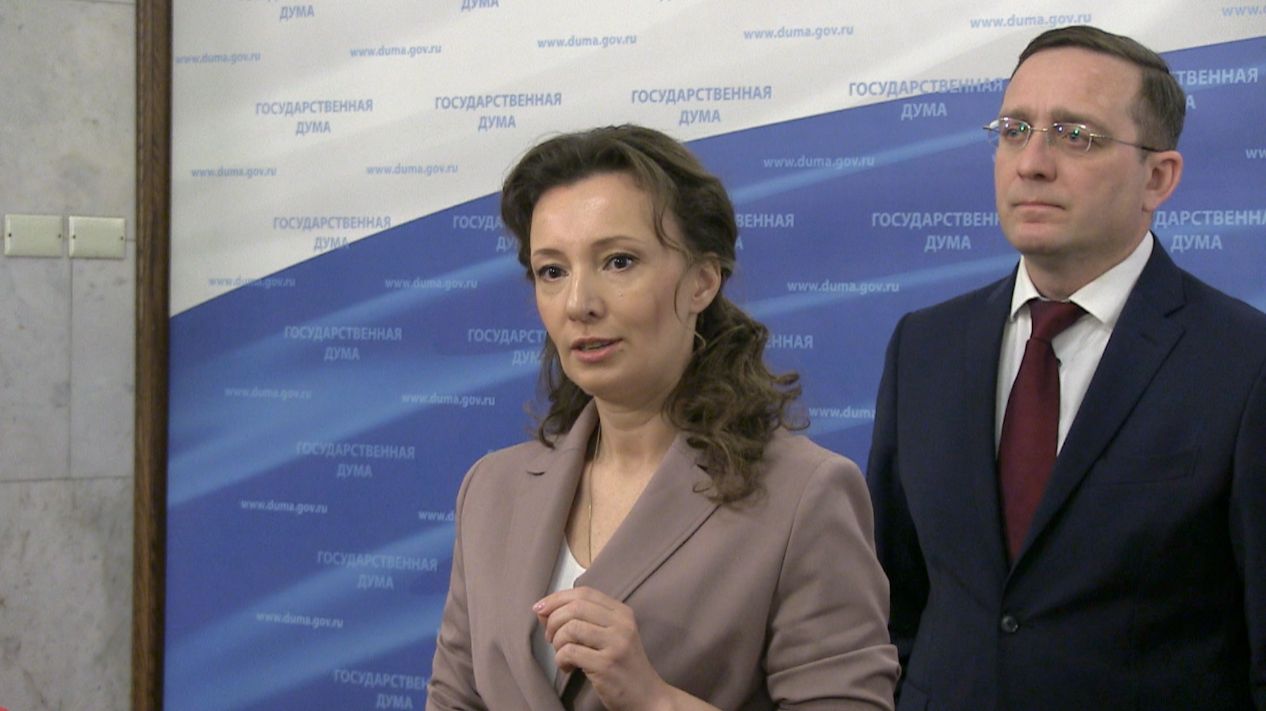 В «Единой России» выступили за разработку конвенции по защите детей от террористических проявлений