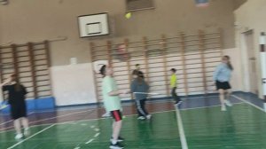 Фрагмент урока по физкультуре, бадминтон 🏸
