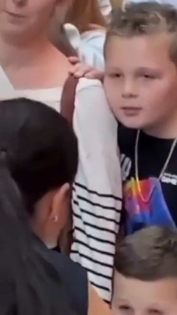 Меган и Гарри в детской больнице Австралия