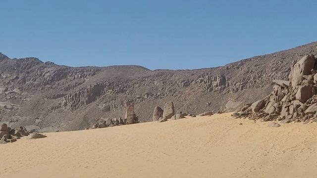 Алжирская Сахара. Въезжаем в национальный парк Тассилин-Адджер