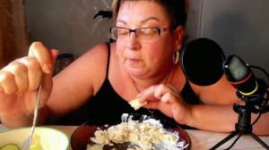 МУКБАНГ/Трагедия без булочки: голубцы в ожидании чуда»