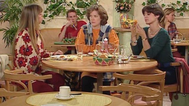 Элен и ребята 173 серия «Соперник» (сериал, 1992)
